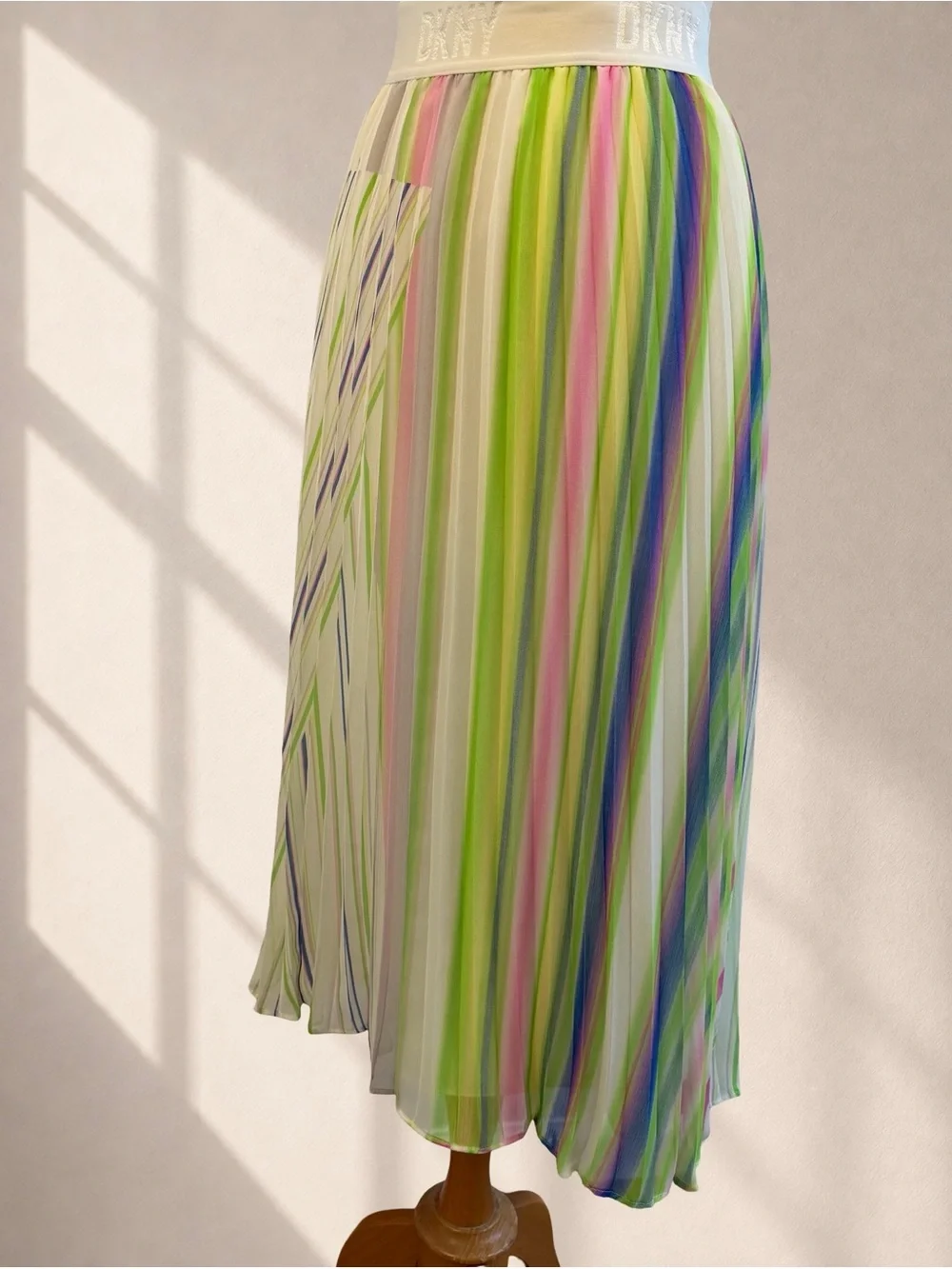 DKNY Scissor Pleated Pastel Stripe Midi Skirt L Y2K Resort Art Print